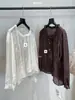 Camisa Feminina Retro Jacquard Plissado Design Onda Borda Colarinho Blusa Top Primavera Outono 80321