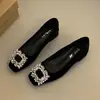 2026 Zapatos de Salón de Tacón Medio con Hebilla Cuadrada de Pedrería para Mujer, Zapatos de Punta Cuadrada Bajos, Estilo Francés, Temperamento, Para Viajar, Mocasines de Tacón Grueso para Mujer