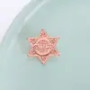 Design de Nicho Joia Broche Assimétrico de Alta Qualidade Forma Criativa de Letra Estrela Hexagonal Decoração de Emblema de Metal