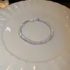 Pulsera Rectangular Europea y Americana Transfronteriza Incrustada con Circonitas, Moderna y Versátil, Adecuada para el Trabajo Diario, con un Diseño de Nicho Elegante y Exquisito, Pulsera de Gama Alta