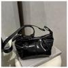 Invierno 2025 Nuevo Diseño de Nicho Retro Simple Dulce Fresco Europeo y Americano Bolso de Hombro Único Bolso Cruzado Bolso Cuadrado Pequeño