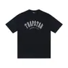 Las camisetas Trapstar están disponibles constantemente, una marca de moda hip-hop de la calle estadounidense, que ofrece camisetas unisex de manga corta holgadas para el verano.