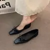 Primer Encuentro Temporada Planos Rojos Franceses Elegantes Suaves Zapatos Individuales Zapatos de Hada 2026 Primavera Otoño Punta Aguda Zapatos de Oficina para Combinar con Faldas