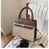 Bolso Cuadrado Pequeño de Nicho Transfronterizo para Mujer 2026 Nuevo Bolso de Moda Bolso de Mano Elegante y Sencillo Bolso de Hombro Único Cruzado de Cuerpo de Moda