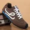 Zapatillas de entrenamiento alemanas 2026 modelo nuevo primavera/verano, cómodas, ligeras, de suela plana, retro, versátiles, zapatillas casuales de suela blanda al por mayor