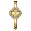 Relógio Pulseira Popular, Relógio Feminino Simples de Trevo de Quatro Folhas, Novo Modelo com Diamantes, Relógio Feminino de Nicho de Luxo Leve, Relógio de Quartzo de Alto Valor