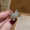 Anillo de Mariposa de Encaje Vintage Flor de Iris para Mujer, Estilo Retro de Nicho de Gama Alta, Anillo Abierto Elegante Dubái