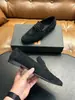 Venta Caliente Transfronteriza Zapatos de Cuero Mate Mocasines Slip-ons Tacón Bajo Cómodos Zapatos Formales para Viajes de Hombres