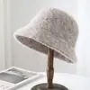 Sombrero de Pescador Peludo de Otoño e Invierno para Mujer, Color Puro, Pequeño Sombrero de Pescador que Muestra la Cara, Sombrero de Pescador de Felpa a Prueba de Viento y Cálido