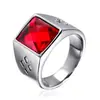 Comercio exterior suministro al por mayor anillo de acero inoxidable europeo y americano para hombres y mujeres anillo de titanio de tres colores acero vidrio