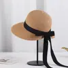 Chapéu de Palha com Fita de Novo Temperamento Atacado para Mulheres Protetor Solar de Verão e Proteção Solar Aba Larga Mostra o Rosto Pequeno Moda Viagem Chapéu de Praia