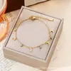 Pulseira de Aço Titânio Nova Moda 2026, Disponível para Atacado, Trevo de Quatro Folhas de Aço Inoxidável Não Desbota, Conjunto de Coração, Estrela e Lua