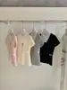 Wgwe9320 Guangzhou Shisanxing Moda Feminina 2026 Verão Novo Gola V Slim Fit Versátil Acinturado Manga Curta Camiseta Top
