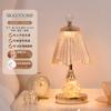 Lámpara de mesa pequeña de cristal Lámpara de noche para dormitorio Lujo ligero Nuevo estilo 2026 Lámpara de mesita de noche para boda Lámpara de ambiente