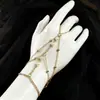 Acessórios de Pulseira de Nicho Criativos e Elegantes Europeus e Americanos para Mulheres Pulseira Escrava da Moda Corrente de Contas de Zircônia Cúbica Pulseira de Dedo