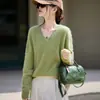 Tricô de Lã Escovada com Decote V Tamanho Grande para Mulheres Outono e Inverno Novo Estilo Coreano Solto Primeira Linha Pronto para Vestir Tricô de Caxemira para Mulheres