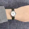 Reloj de mujer estilo coreano, popular en transmisiones en vivo, reloj con correa de cuero, reloj de cuarzo de cristal de alta gama para mujer, reloj de pulsera de moda para examen