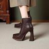 Botas Curtas Impermeáveis de Salto Alto com Bico Fino Retrô para Mulheres, Versáteis Botas de Salto Grosso Novas Outono e Inverno 2025 para Mulheres Que Não Cansam os Pés