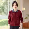 Elegante cárdigan de punto bordado con cuello de solapa, una nueva colección primavera/otoño para mujeres de mediana edad