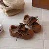 Zapatillas de entrenamiento alemanas estilo INS primavera/otoño 2026 nueva versión coreana para niñas estampado de leopardo zapatillas Forrest Gump para niños zapatillas deportivas de running de suela blanda