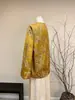 Zhi LiJaqueta Jacquard Bordada com Lantejoulas Estilo Chinês Novo Primavera 2026 Nova Gola Redonda Estilo Nacional Top Dourado para Mulheres