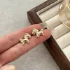 Pendientes de Plata 925 con Aguja Dorada de Caballo Pequeño para Mujer 2025 Nuevo Estilo Caliente Lujo Ligero Gama Alta Exquisitos Delicados Pendientes del Año del Zodiaco
