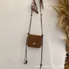Bolso bandolera pequeño retro casual chic para mujer, nueva colección otoño 2026, bolso cuadrado mini personalizado de nicho para el día a día