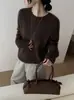 26 Nova Coleção de Outono: Blusa de tricô básica de cor sólida estilo coreano com gola redonda e mangas compridas, versátil para looks casuais e de trabalho, peça base feminina