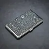 Estuche de cigarrillos con textura de cuero al por mayor para hombres, estuche metálico ligero de cuero para 20 cigarrillos, portacigarrillos, venta directa del fabricante, accesorios para fumar