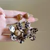 ¡Hace que la cara se vea más pequeña! Pendientes de Borlas Florales con Estampado de Leopardo para Mujer, Pendientes Exagerados con Estilo, Diseño de Nicho, Pendientes de Alta Gama