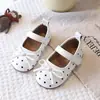 Otoño 2026 Nuevos Zapatos de Cuero para Niñas Zapatos Mary Jane Zapatos Bajos Zapatos Planos para Niñas Pequeñas Zapatos de Princesa Infantiles de Puntos