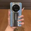 Adecuado para Serie Huawei Mate70 Lente de Agujero Grande Base Plateada Cambio Rápido Patrón Laberinto Brillante Funda para Teléfono Mate80