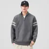 Outono e Inverno 2025 Novo Suéter de Tricô com Gola Alta e Zíper Masculino Estilo Japonês Retro Versátil Tendência Marca Jaqueta de Tricô
