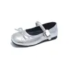 Sapatos Mary Jane Franceses para Meninas 2026 Primavera/Verão Novos Sapatos Pequenos de Couro para Crianças Maiores Sapatos Rasos de Princesa