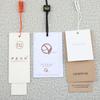 As etiquetas para lojas de roupas são personalizadas para uma variedade de roupas, malas e etiquetas para produtos. O design do logotipo é universal para marcas registradas de lojas de roupas femininas