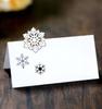 Sencillo copo de nieve blanco decorativo hueco tarjeta de mesa ciervo navideño letrero mesa de registro tarjeta de asiento bendición tarjeta de asiento