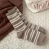 Meias listradas cruzadas para mulheres, comprimento até a panturrilha, espessadas e quentes, versáteis, estilo japonês, esportivas, para usar fora, meias folgadas, primavera