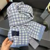 Selección de Invierno 2025 Bufanda de Lana 100% a Cuadros para Mujer, Calentador de Cuello de Moda y Versátil para Parejas
