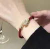 Pulsera de Piel de Serpiente con Circonitas Micro-Pavimentadas y un Diseño Vintage Único, Joyería de Nicho Europea y Americana, Pulsera de Lujo Ligero