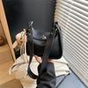 Bolso Cruzado Cuadrado Pequeño Estilo Coreano Simple y de Moda para Mujer Modelo Nuevo Primavera 2026 para el Trabajo y los Viajes Diarios Bolso de Hombro Versátil