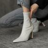 2022 primavera novas botas curtas de salto alto estilo coreano botas finas de celebridades da Internet salto agulha pontudo OL commuter tornozelo botas femininas curtas