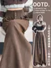 Calça de Terno Designer Retro Marrom Grossa com Forro de Lã para Mulheres, Nova Calça de Cintura Alta Emagrecedora de Perna Larga para Outono e Inverno A9306
