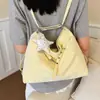 2026 Verão Nova Moda Simples Estilo Coreano Design de Nicho Bolsa Tote de Bolinhas Multifuncional Bolsa de Ombro Único Duas Alças