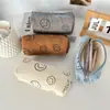 Nueva Bolsa de Lápices de Pana Estilo Ins para Estudiantes Bolsa de Papelería Sencilla Gran Capacidad Bolsa Portátil para Cosméticos Bolsa de Cosméticos para Salir