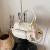 Bolso Boston de Moda Casual 2026 Nuevo para Mujer Primavera y Verano Versátil de Venta Caliente Bolso de Mano Rústico de Nicho Bolso de Hombro