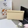 Bolsa de Mão Simples para Mulheres 2026 Nova Moda Elegante Cor Sólida Versátil Pequena Bolsa Simples Tendência Porta-Moedas Bolsa de Noite