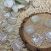 Caixa de Concha Branca Natural Ponto de Moda Pérola Incrustada Pequena Réplica Estilo Chanel Acessórios