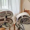 Estilo Francês Um Pequeno Floral Retrô Algodão Fio Duplo Renda Pequena Colcha de Feijão Lavável à Máquina Primavera Outono Inverno Colcha Colcha Quente
