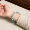 Pulsera de resina con lentejuelas estilo Ins para mujer, diseño único con una vibra suave, pulsera de luz de luna blanca, joyería colorida