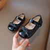 Zapatos de Cuero de Boca Baja para Niñas Zapatos Elegantes de Princesa Small Xiangfeng Primavera 2025 Nuevos Zapatos de Lazo de Suela Blanda para Niños